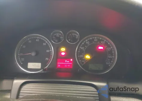 2002 Volkswagen Passat Gls z USA, uszkodzony, nr VIN WVWPD63BX2P439669